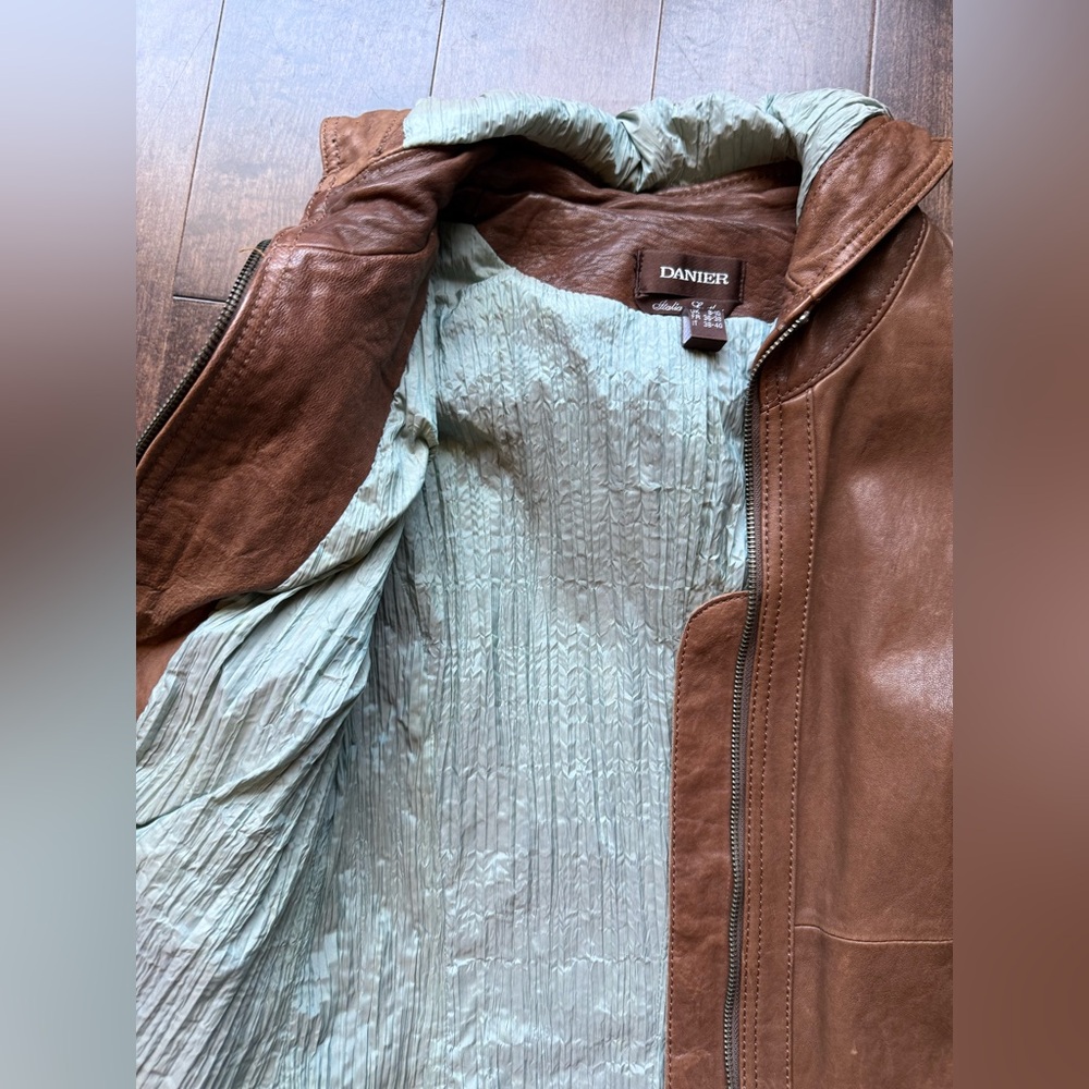 Danier Whiskey Brown Genuine Leather Zip up Jacket with Hood XSmall - Picture 12 of 14